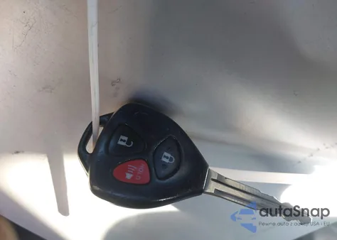 2013 Scion Iq из США, поврежденный, VIN JTNJJXB02DJ022410